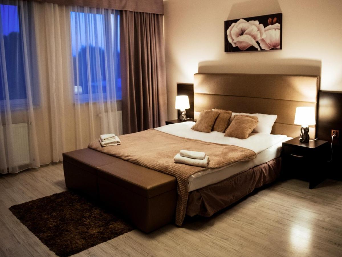 Hotel Feniks Gniezno Eksteriør bilde