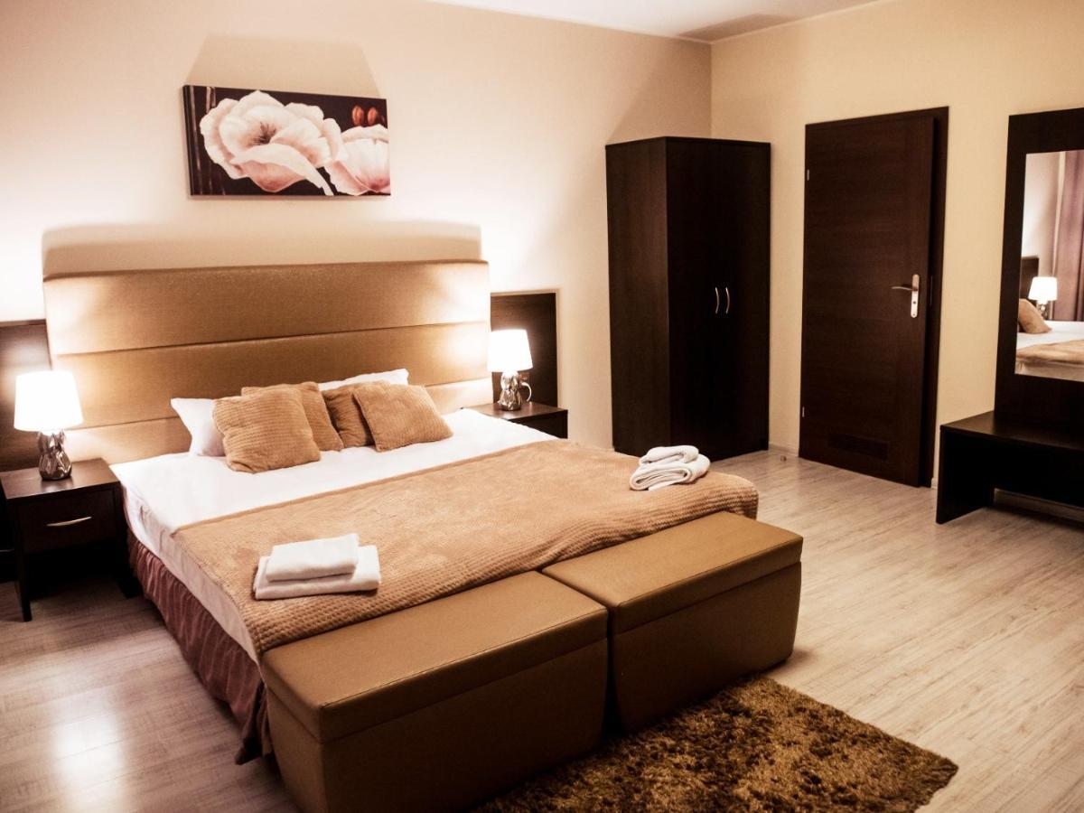 Hotel Feniks Gniezno Eksteriør bilde