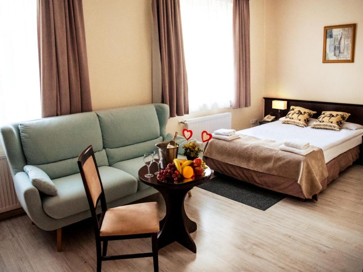 Hotel Feniks Gniezno Eksteriør bilde