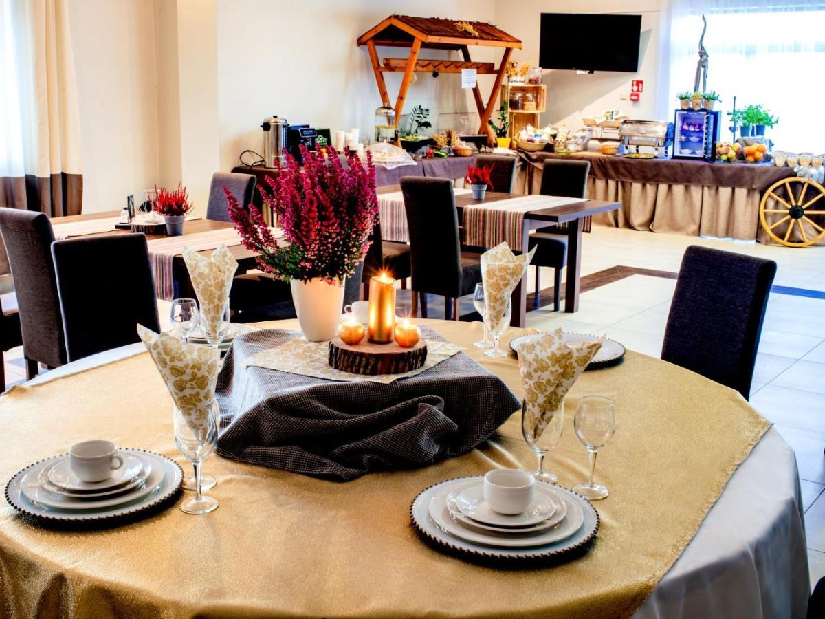Hotel Feniks Gniezno Eksteriør bilde