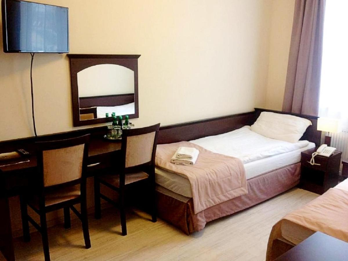 Hotel Feniks Gniezno Eksteriør bilde