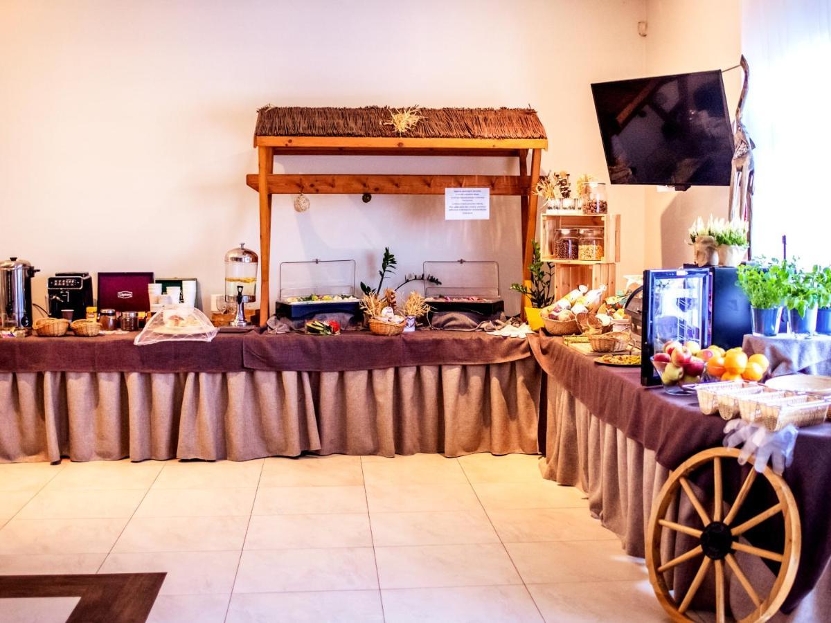 Hotel Feniks Gniezno Eksteriør bilde