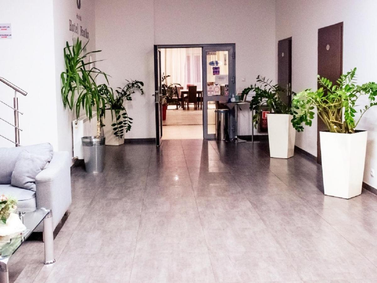 Hotel Feniks Gniezno Eksteriør bilde
