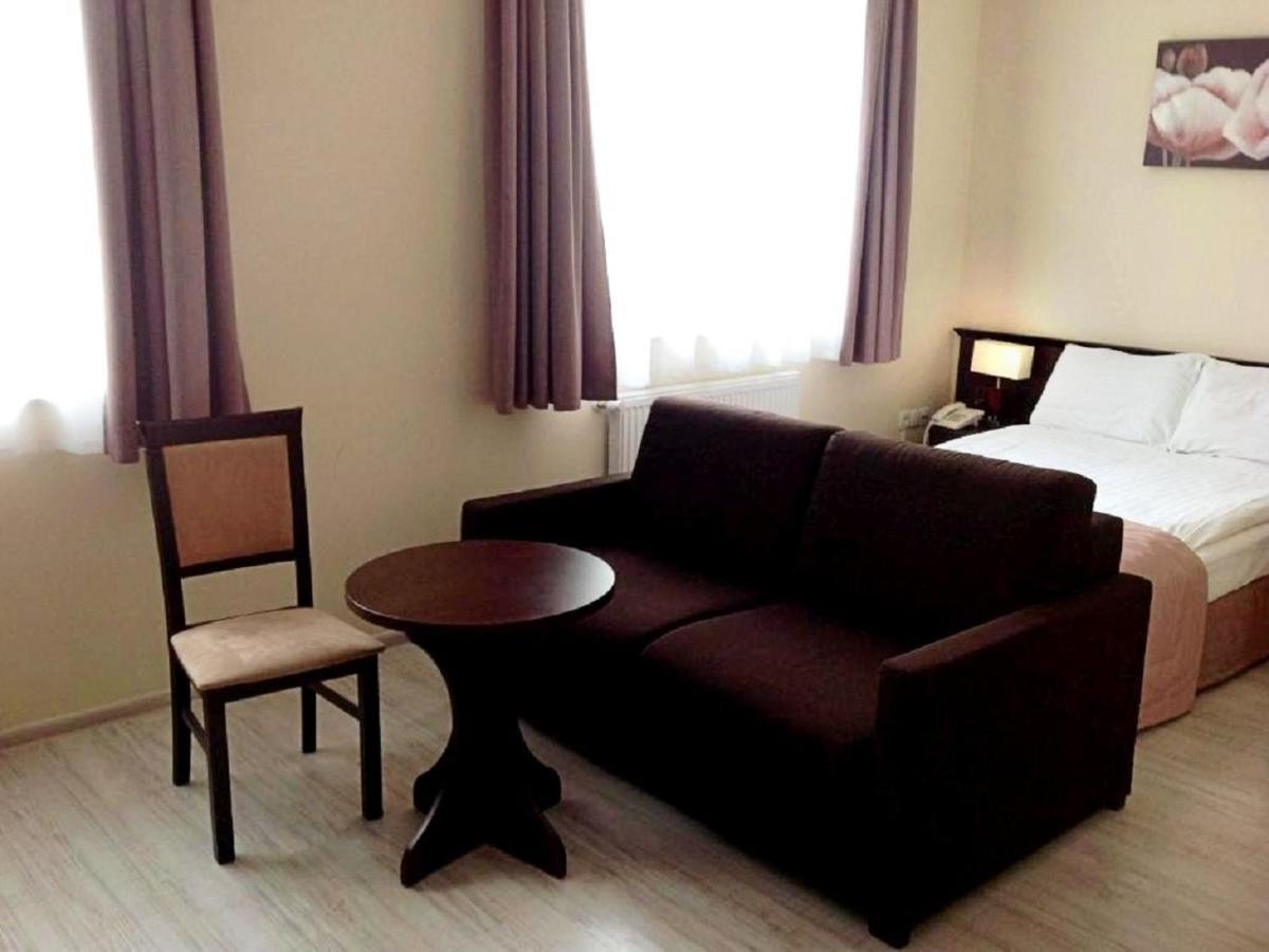 Hotel Feniks Gniezno Eksteriør bilde