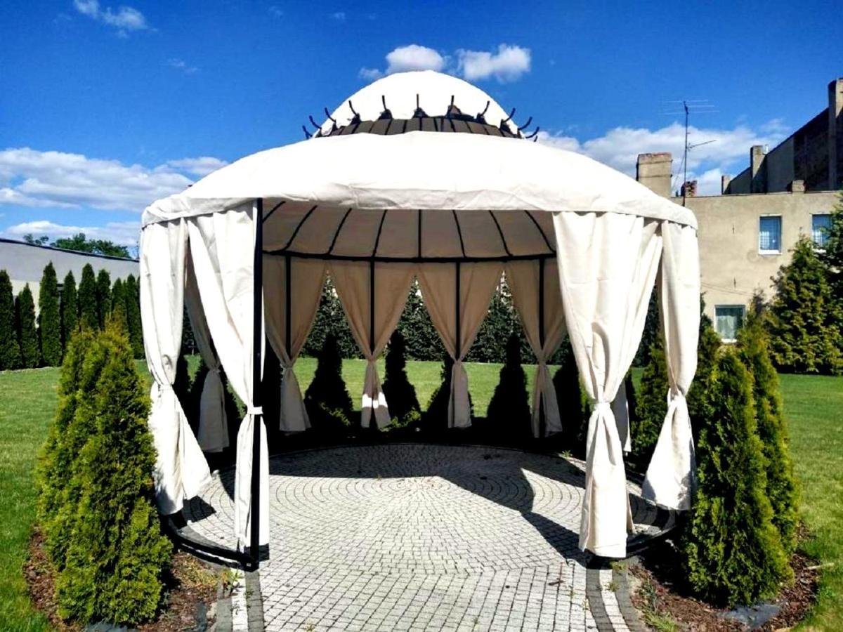 Hotel Feniks Gniezno Eksteriør bilde