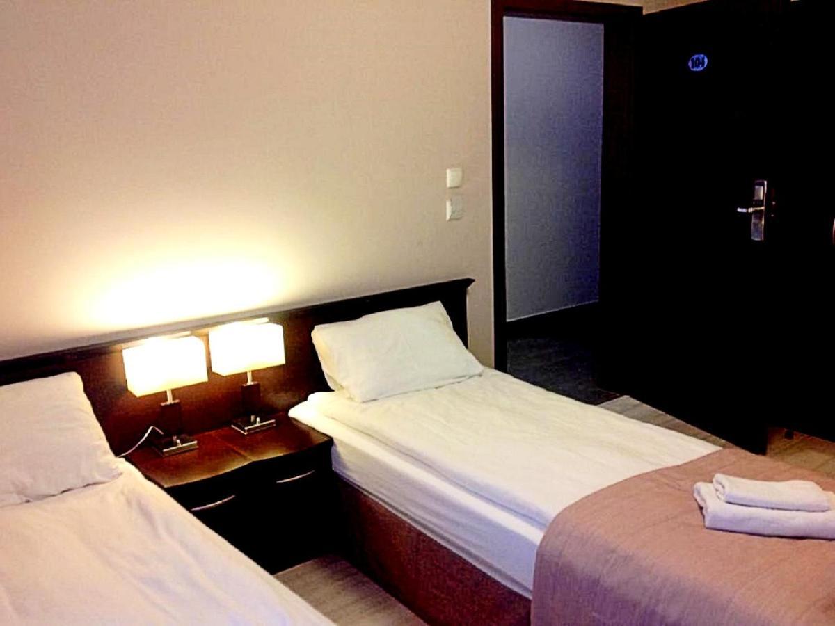 Hotel Feniks Gniezno Eksteriør bilde