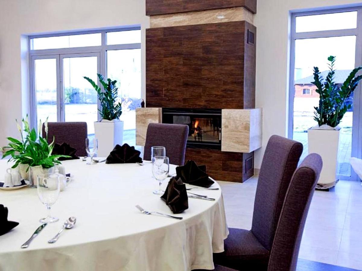 Hotel Feniks Gniezno Eksteriør bilde