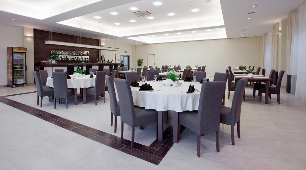 Hotel Feniks Gniezno Eksteriør bilde