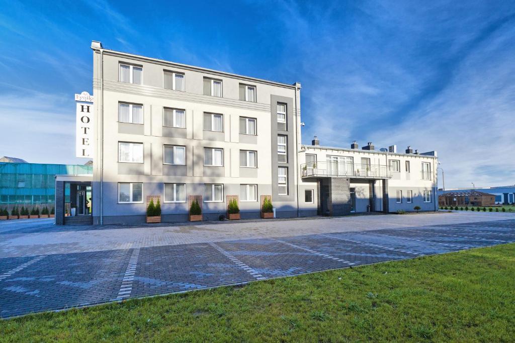 Hotel Feniks Gniezno Eksteriør bilde